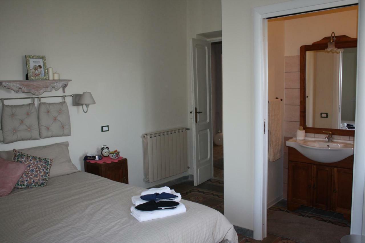 La Rocca Mia House B&B Roccacasale Bagian luar foto